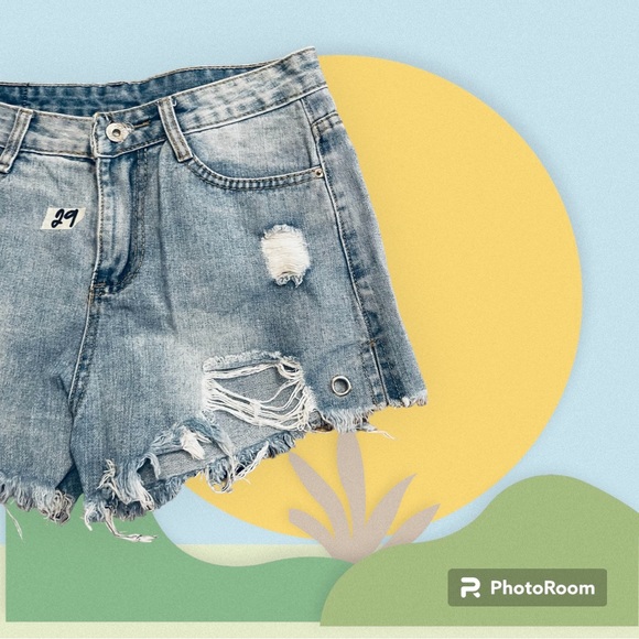 Saddle bronc distressed high rise denim short - Picture 3 of 6